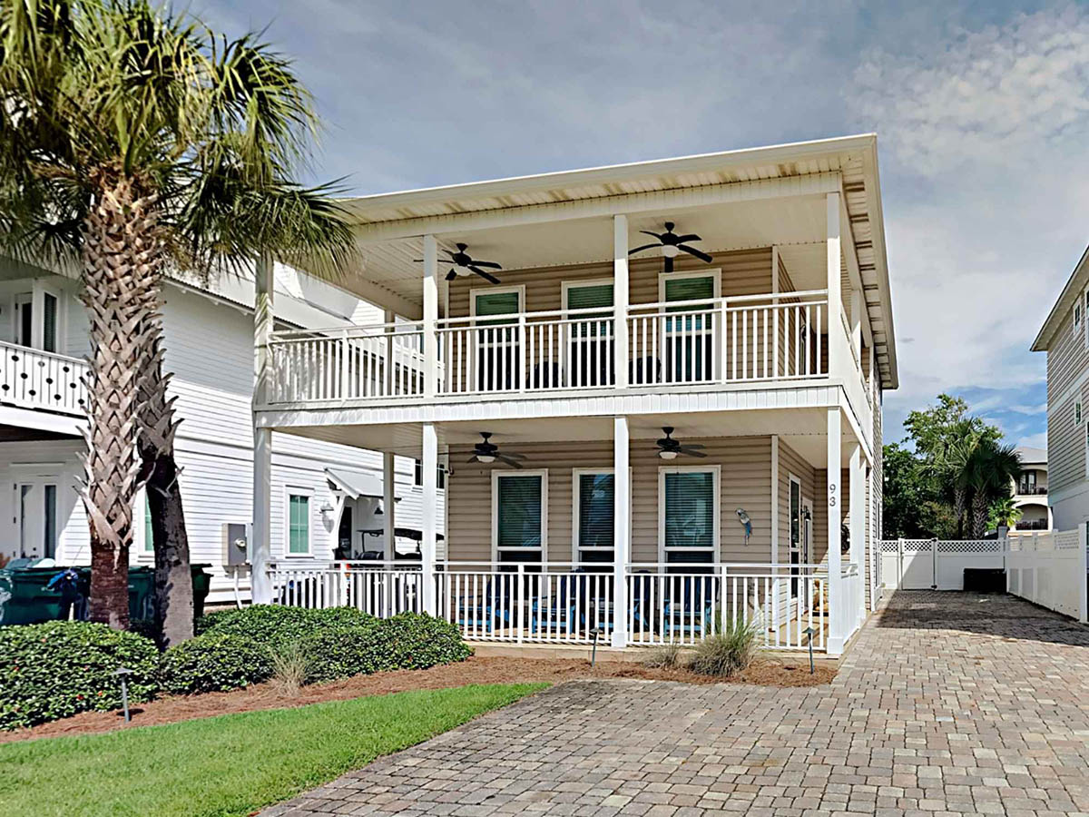 Pet-Friendly Rentals in Destin, Gulf Shores, and More!