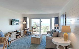 Work From a Beachfront Vacation Condo in Destin, FL